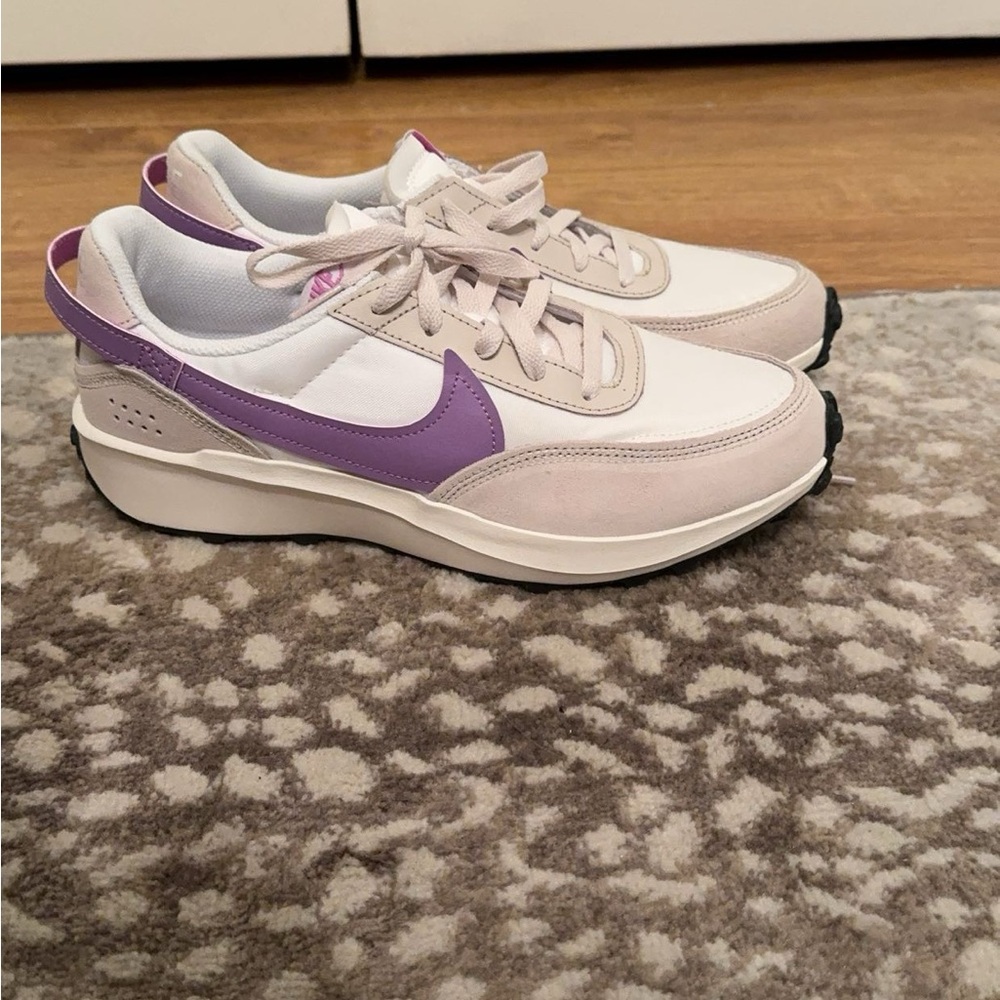 Nike waffle sneakers